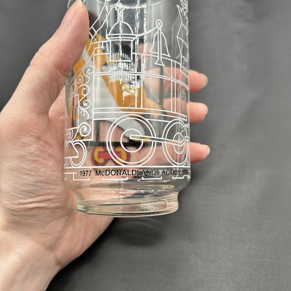 1977 McDonalds MCDONALDLAND ACTION SERIES‎ GLASSES HAMBURGLAR Tumbler 5.75" Tall - Picture 6 of 9